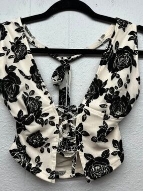 Windsor Velvet Floral Babydoll Lace Up Cropped Halter Top Womens Medium Festival